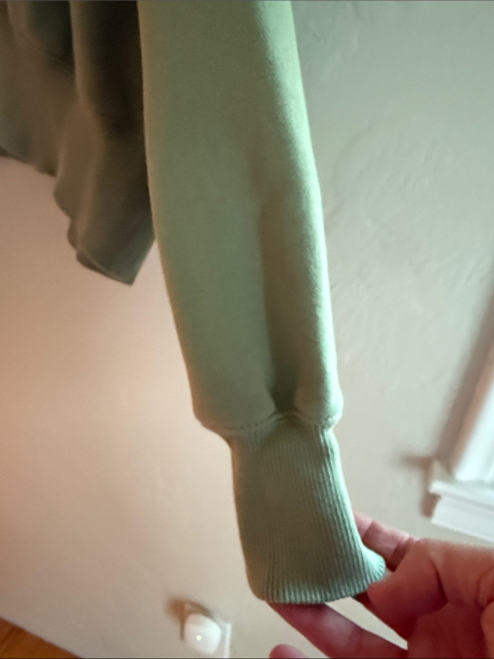Nike Phoenix Fleece Sage Green Cropped Crew Neck Sweatshirt - Picture 5 of 13